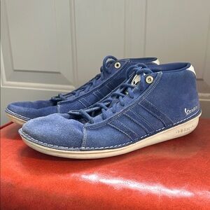 (EXTREMELY RARE) 2009 ADIDAS X VESPA BLUE SPECIAL US SIZE 9 HALF